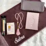 Personalisierter Gebetsteppich mit Namen Set– einfarbig & musterlos