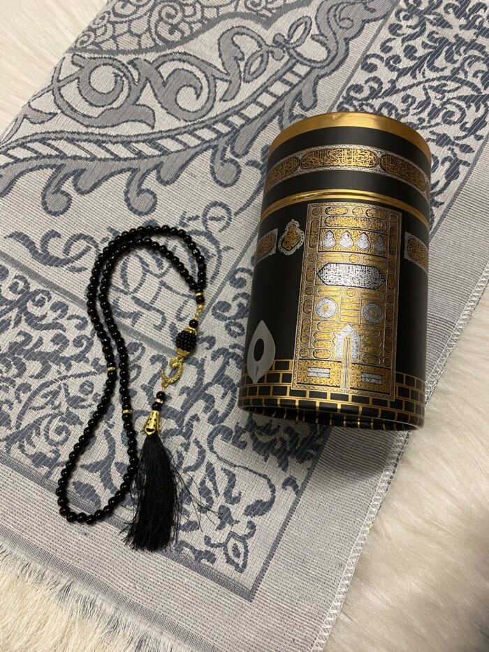 Umrah Geschenk Kaaba Box mit Gebetsteppich und Gebetskette schwarz – Bild 9