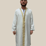 Cübbe beige mit goldener Verzierung